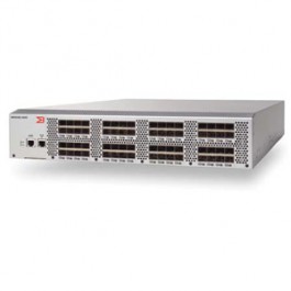 Commutateur Brocade 4920 64 ports 4Gb/s / 32 ports actifs avec 32 ports SFP