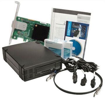 Quantum KIT Lecteur de bande externe demi-hauteur LTO-5 HH SAS + HBA - TC-L52BN-EZ